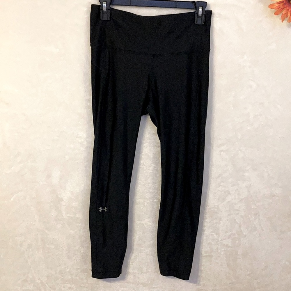 M• Under Armour Black Leggings
